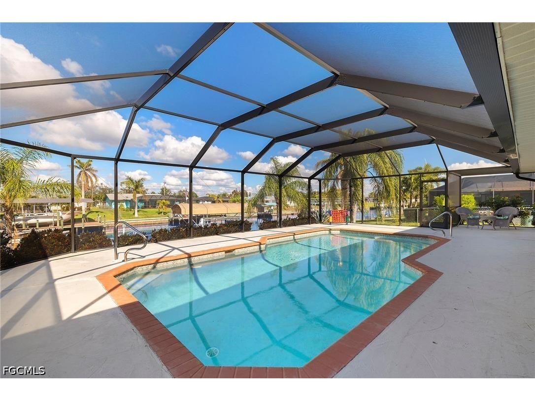 1327 SE 17th Street Cape Coral FL 33990 2026028398 image34