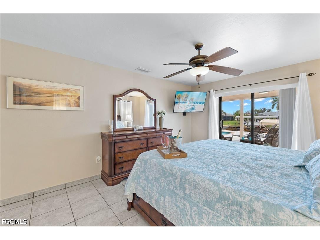 1327 SE 17th Street Cape Coral FL 33990 2026028398 image7