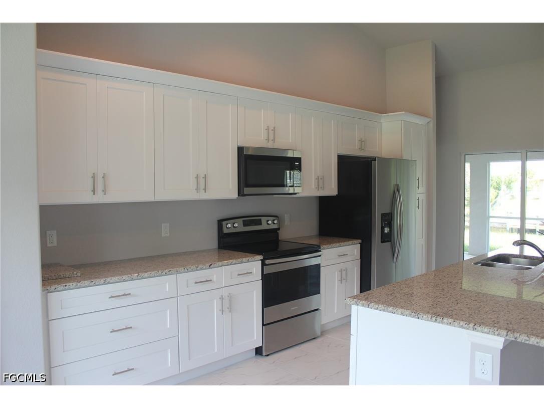 1327 SW 3rd Avenue Cape Coral FL 33991 2026022278 image8