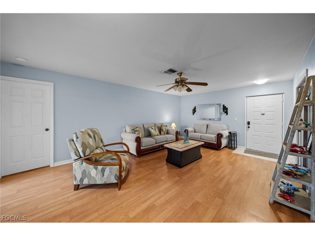13276 White Marsh Lane #12 Fort Myers FL 33912 2026006685 image2