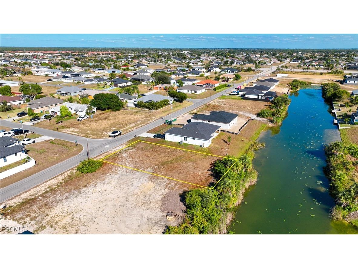 1328 NE 20th Street Cape Coral FL 33909 2026000877 image4