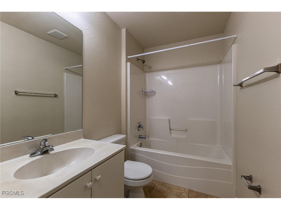 1328 SE 8th Avenue #1-10 Cape Coral FL 33990 2025012702 image12