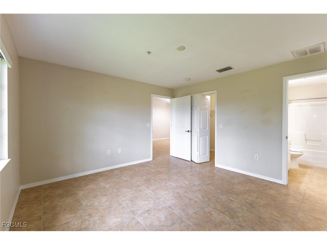 1328 SE 8th Avenue #1-10 Cape Coral FL 33990 2025012702 image29