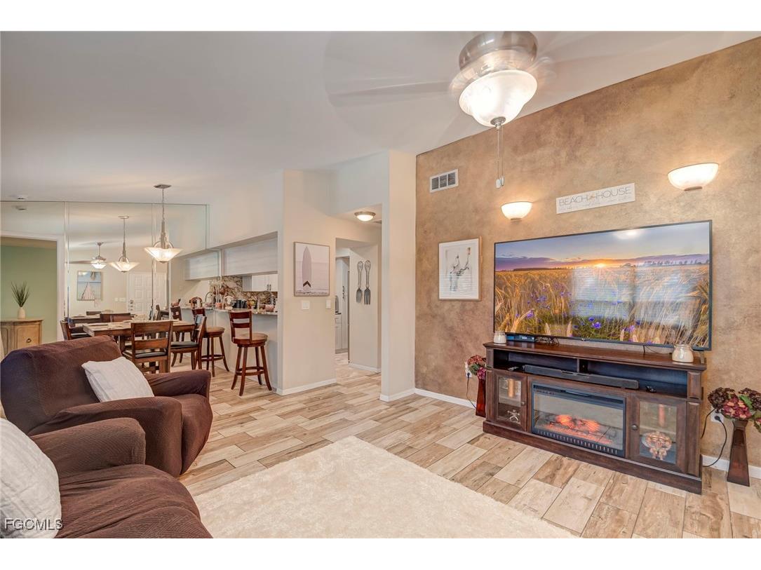 13281 Whitehaven Lane #405 Fort Myers FL 33966 2025023277 image3