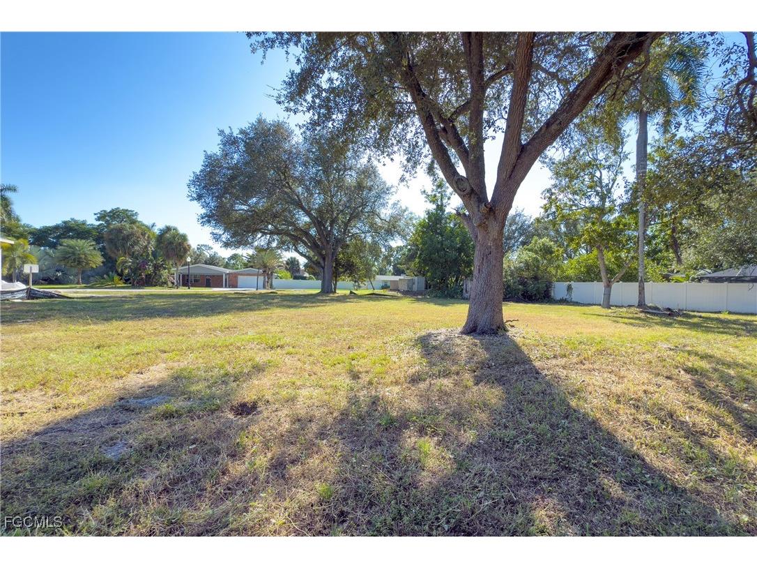 1329 Carlene Avenue Fort Myers FL 33901 2025020996 image10