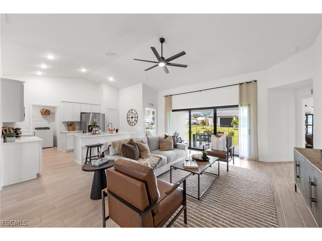 1329 NE 15th Terrace Cape Coral FL 33909 2026007990 image3