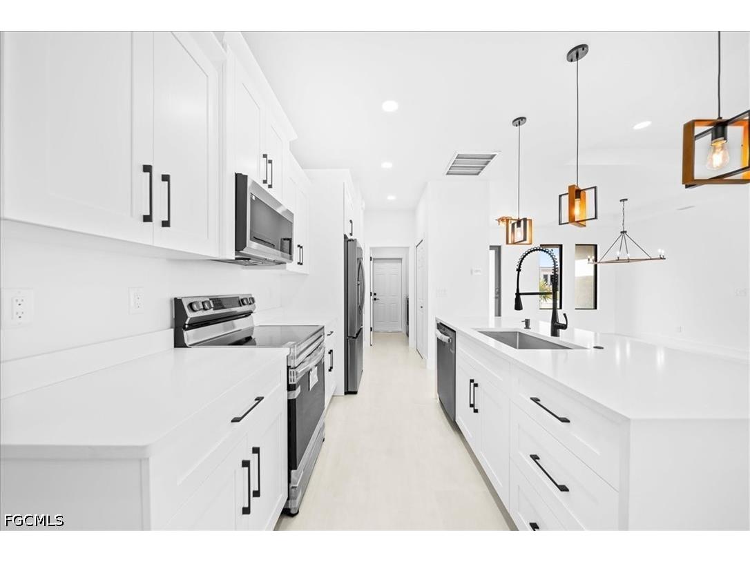 1329 NE 18th Terrace Cape Coral FL 33909 2026015192 image17