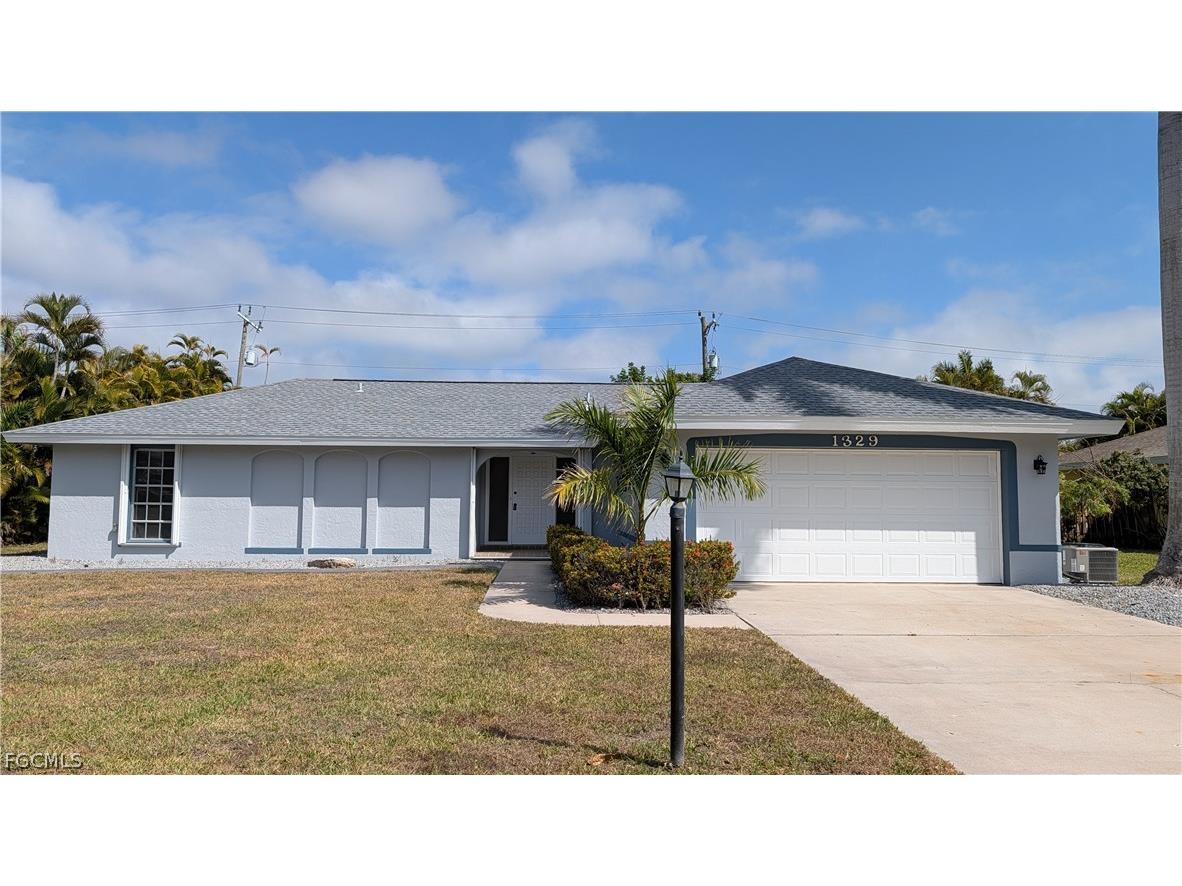1329 Oaklawn Court Fort Myers FL 33919 2026010602 image1