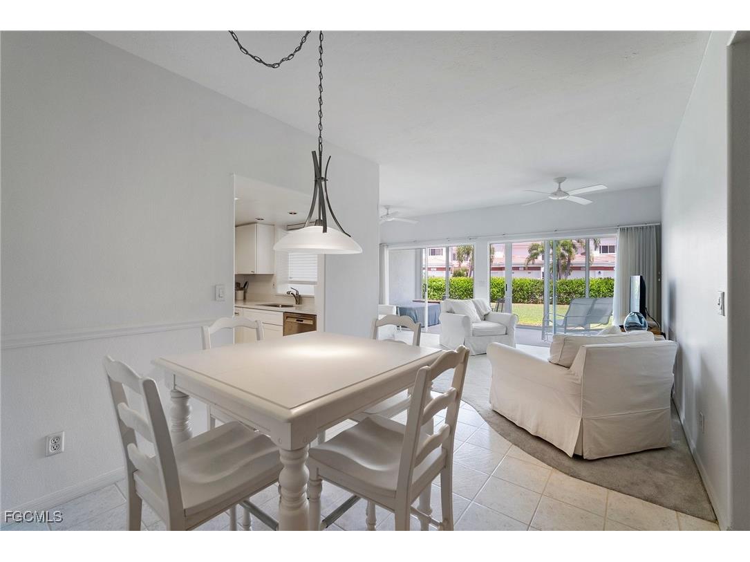 13290 Medinah Circle W #5 Fort Myers FL 33907 2025018179 image3