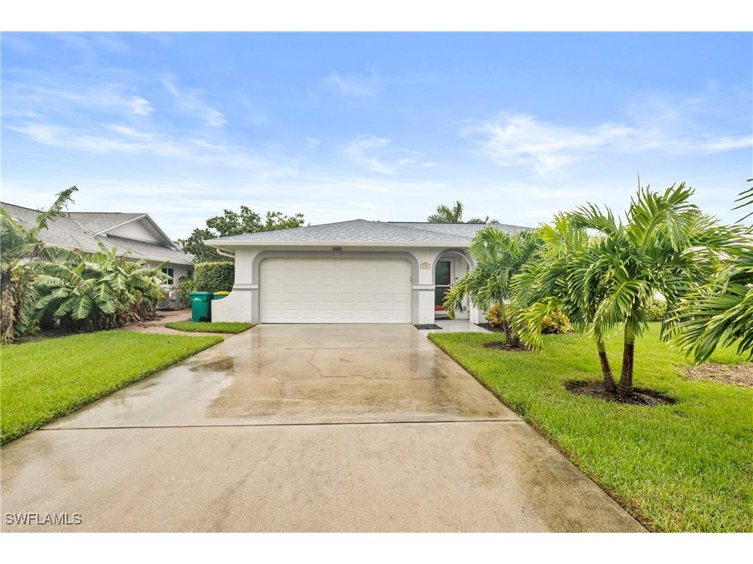 133 Debron Drive Naples FL 34112 224080343 image1