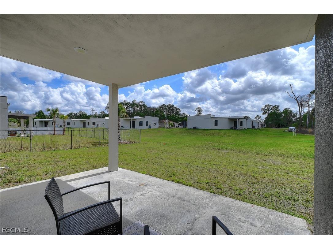 133 Greenbriar Boulevard Lehigh Acres FL 33972 2026012692 image13