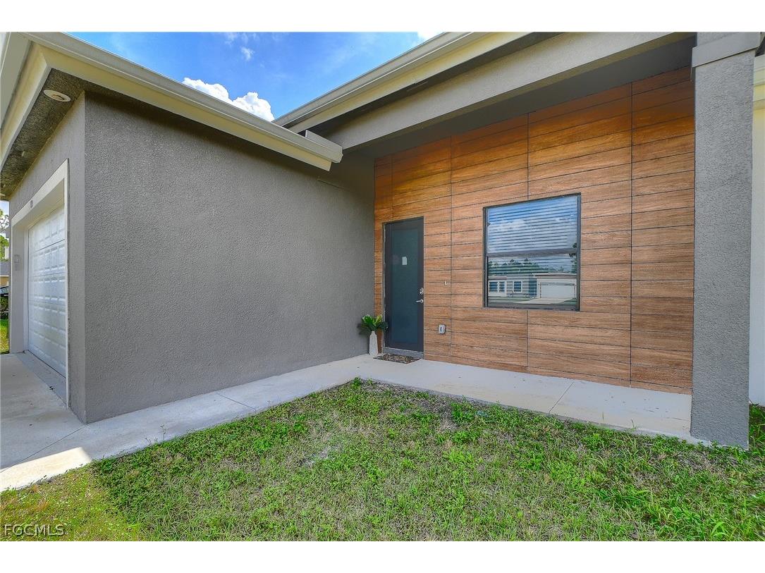 133 Greenbriar Boulevard Lehigh Acres FL 33972 2026012692 image2