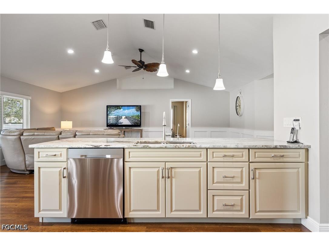 133 NW 28th Avenue Cape Coral FL 33993 2026017275 image18