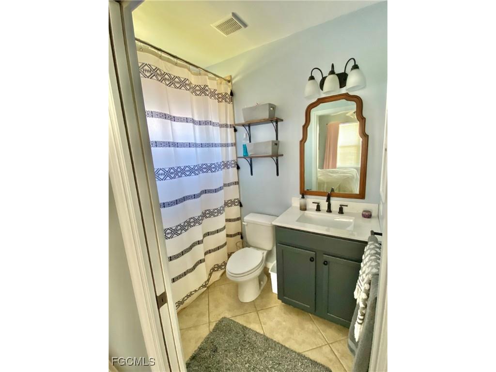 133 SE 19th Street Cape Coral FL 33990 2025011002 image17