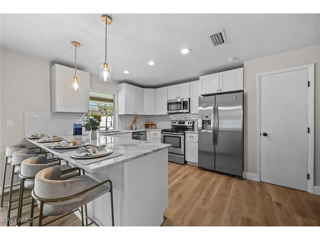 133 SE 2nd Avenue Cape Coral FL 33990 225019510 image1