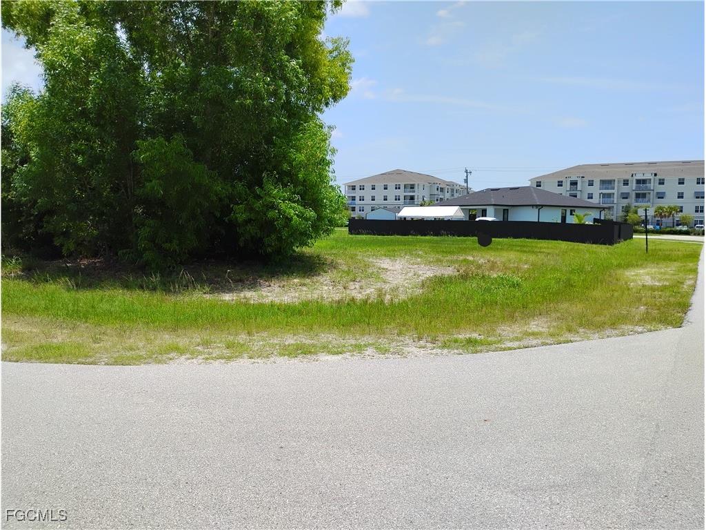 133 SW 8th Place Cape Coral FL 33991 2025016188 image2