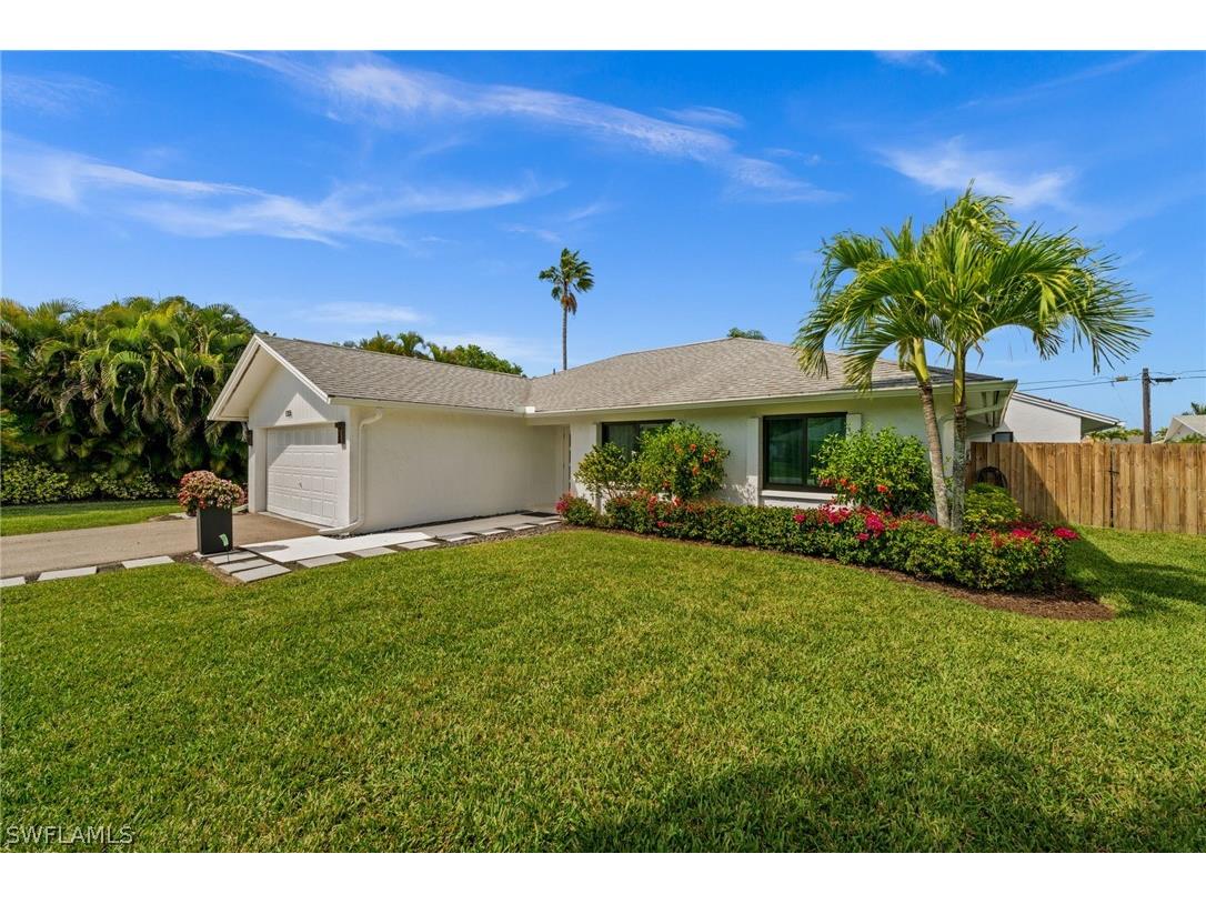 133 Wickliffe Drive Naples FL 34110 226010158 image2