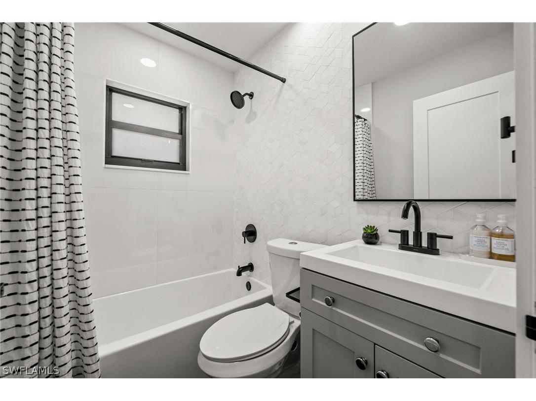 133 Wickliffe Drive Naples FL 34110 226010158 image28