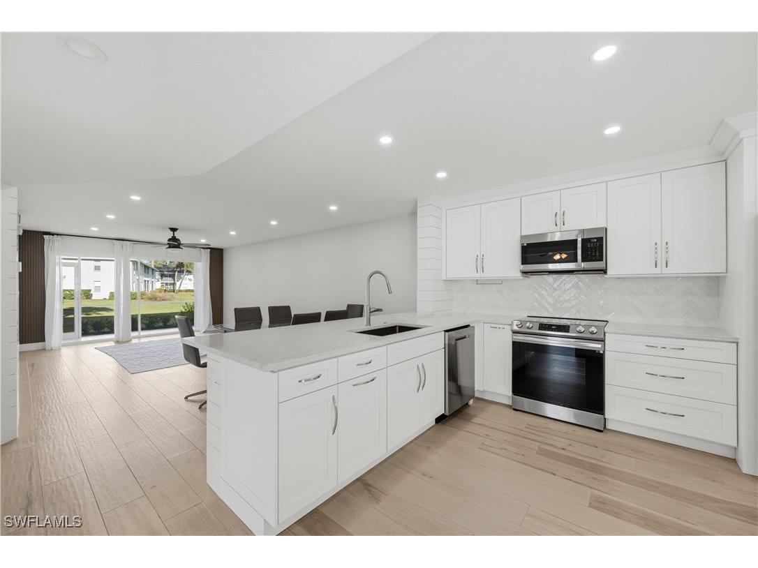 1330 Derbyshire Court #E101 Naples FL 34116 225081098 image6