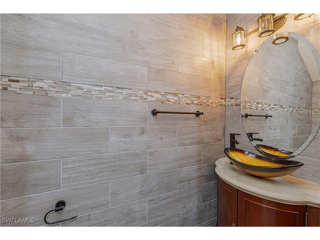 1330 Mariposa Circle #103 Naples FL 34105 225079042 image10