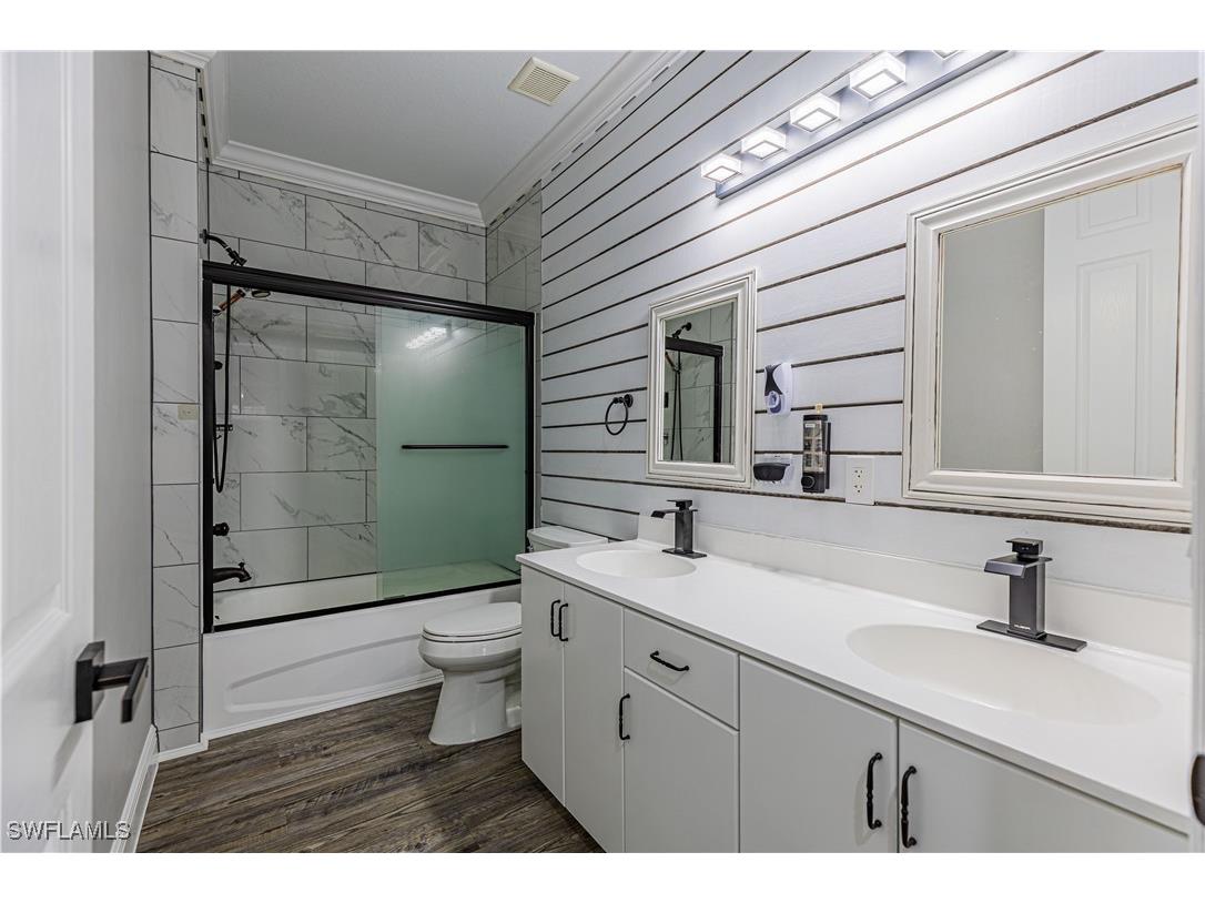 1330 Mariposa Circle #103 Naples FL 34105 225079042 image17