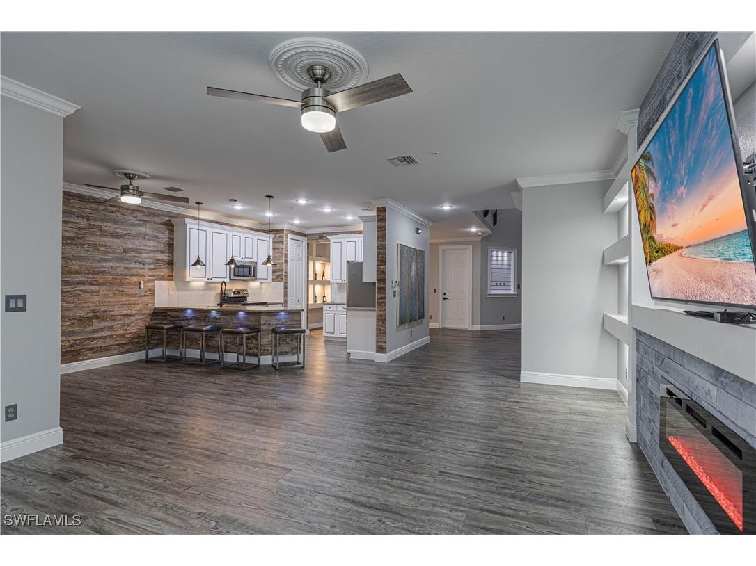 1330 Mariposa Circle #103 Naples FL 34105 225082589 image9