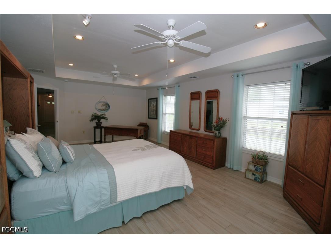1330 SE 6th Avenue Cape Coral FL 33990 2026023964 image11