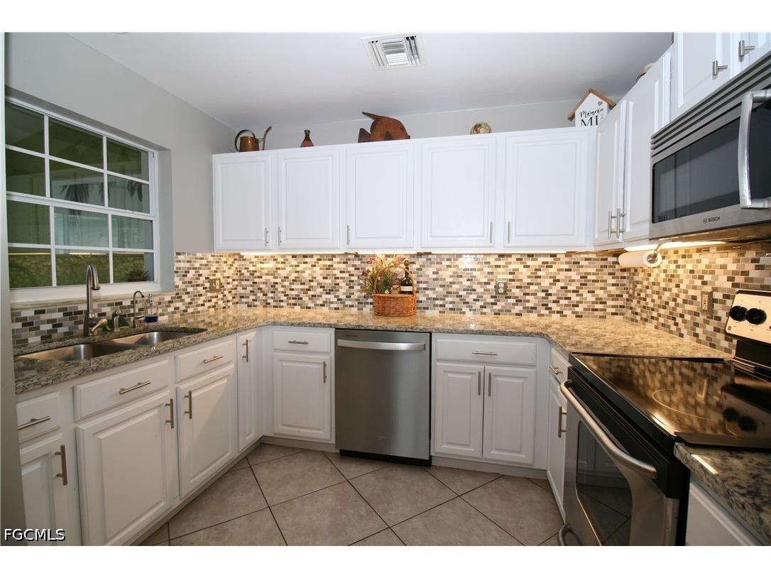 1330 SE 6th Avenue Cape Coral FL 33990 2026023964 image5
