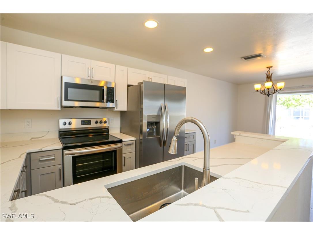 1331 Chesapeake Avenue #3 Naples FL 34102 224069420 image1