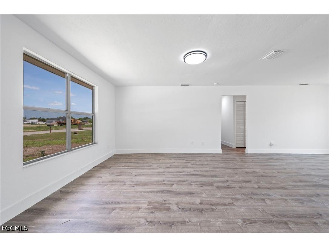1331 NE 12th Avenue Cape Coral FL 33909 2026025419 image5