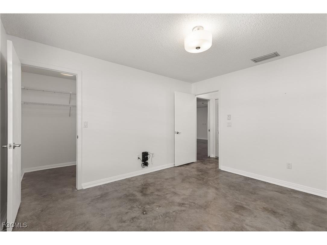 1331 S Brandywine Circle Fort Myers FL 33919 2025010504 image16