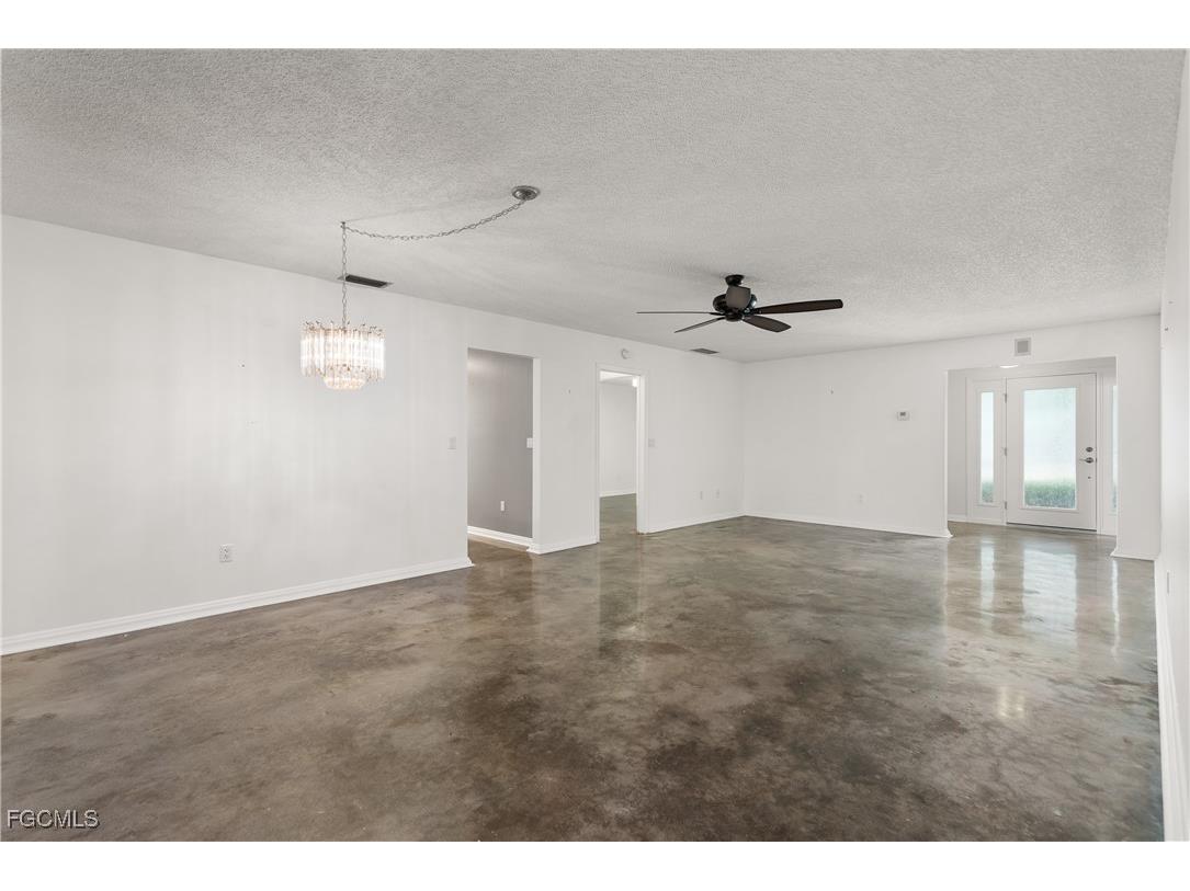 1331 S Brandywine Circle Fort Myers FL 33919 2025010504 image9