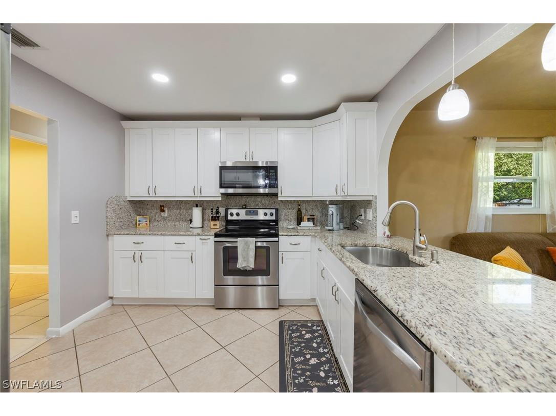 13314 Fourth Street Fort Myers FL 33905 226010555 image2