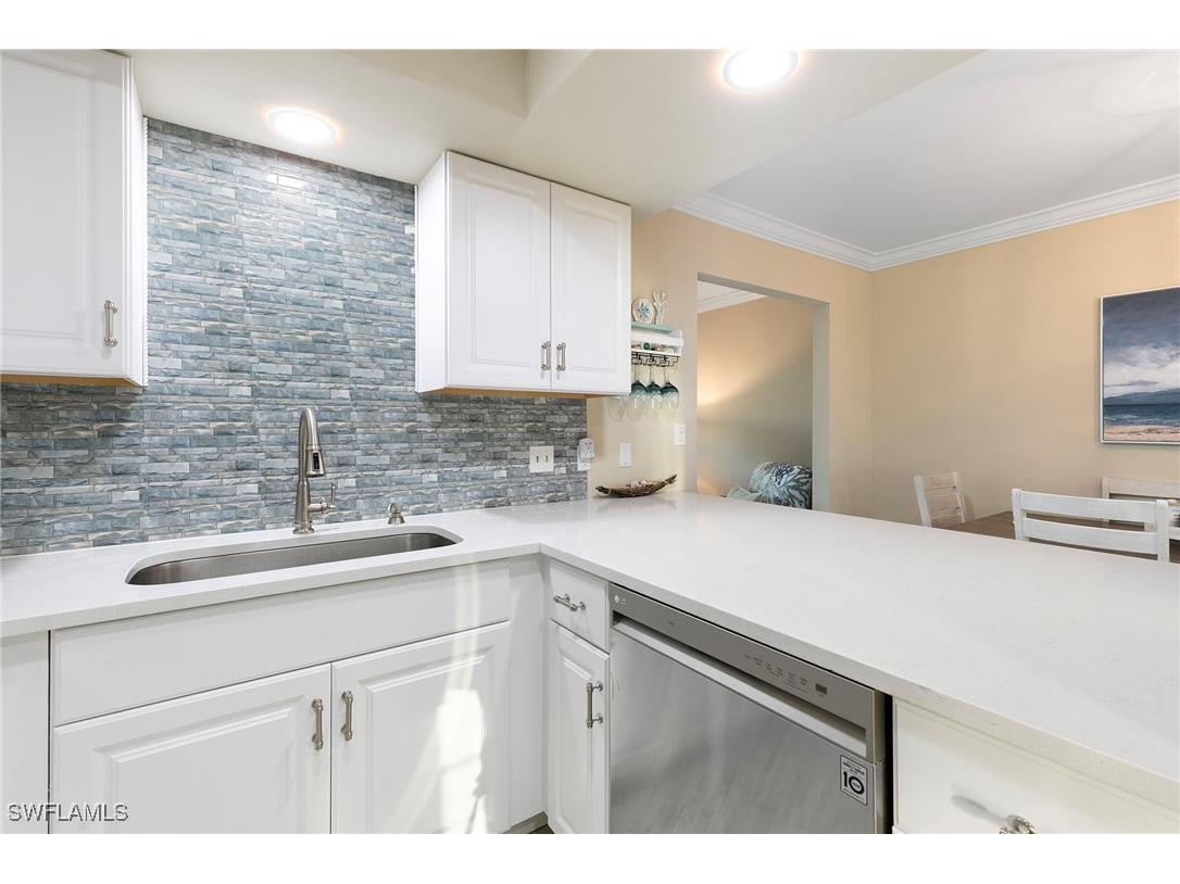 1332 Delbrook N #J2 Marco Island FL 34145 225083606 image10