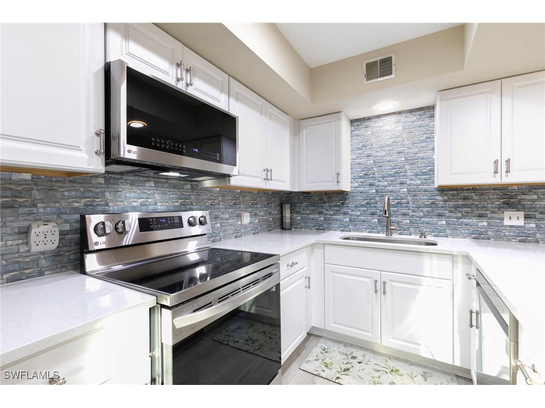 1332 Delbrook N #J2 Marco Island FL 34145 225083606 image9
