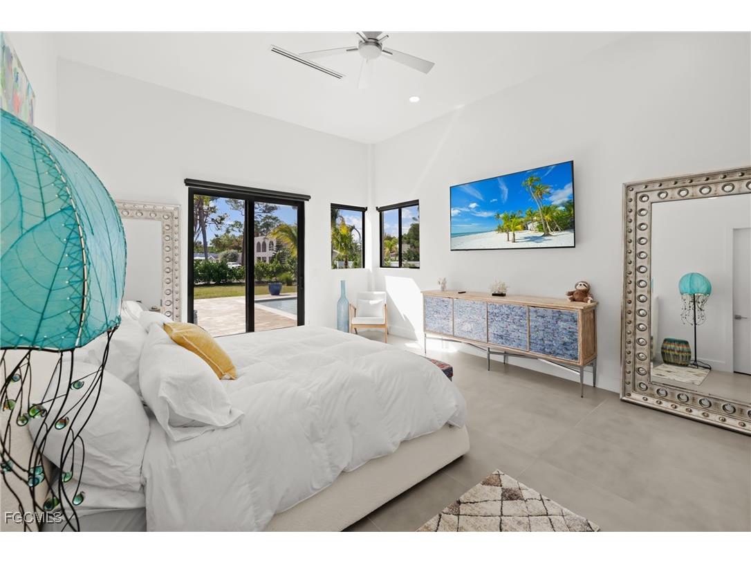 1332 Longwood Drive Fort Myers FL 33919 2025016294 image13