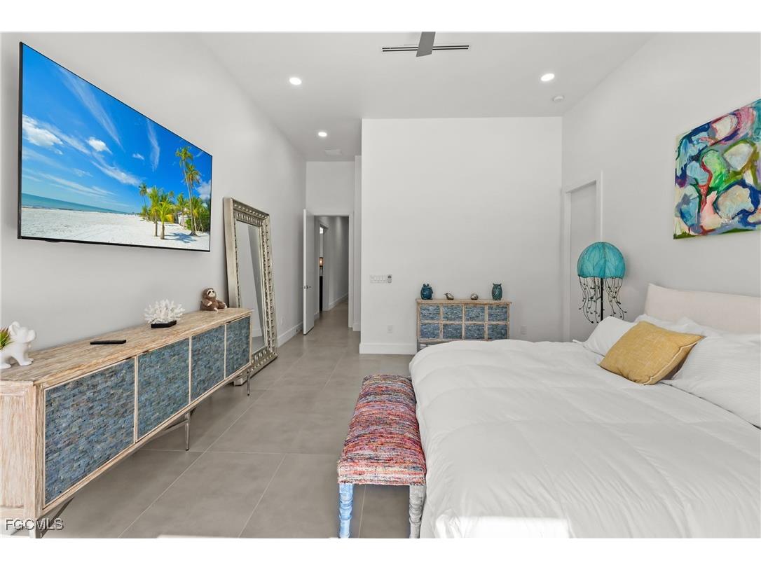 1332 Longwood Drive Fort Myers FL 33919 2025016294 image14