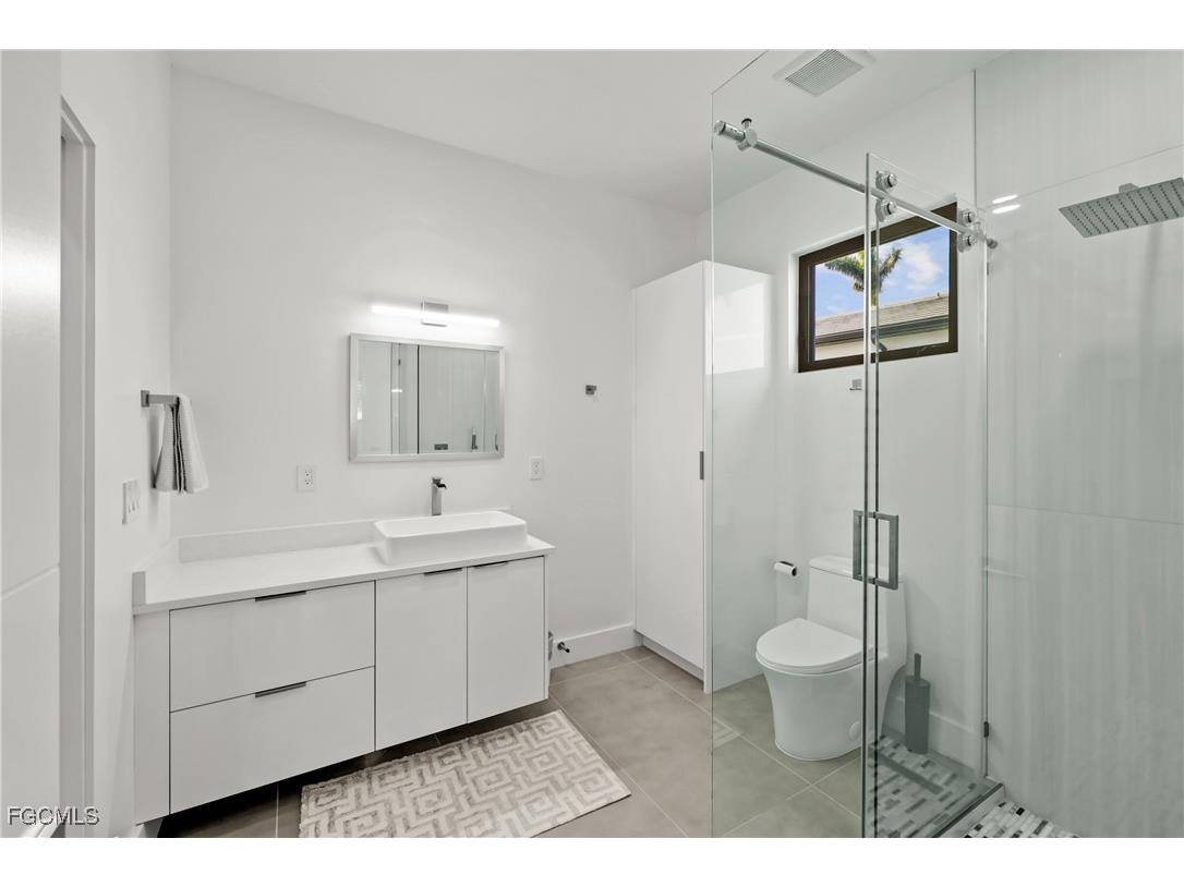 1332 Longwood Drive Fort Myers FL 33919 2025016294 image20