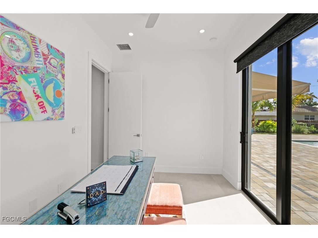 1332 Longwood Drive Fort Myers FL 33919 2025016294 image28