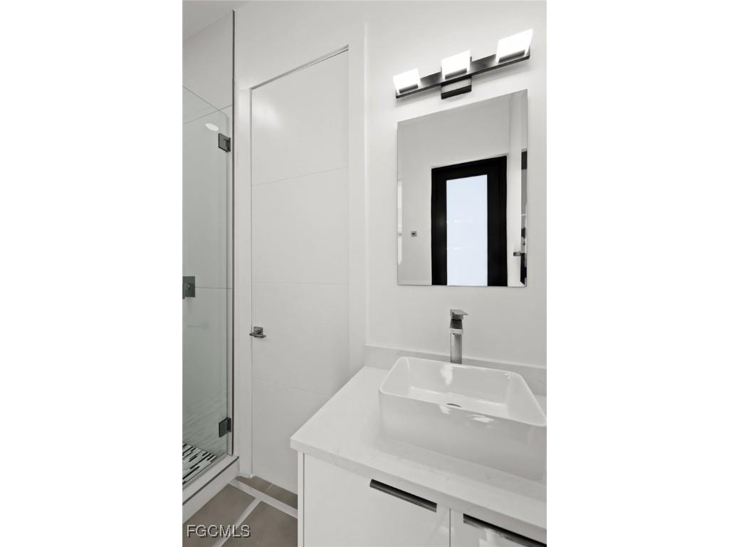 1332 Longwood Drive Fort Myers FL 33919 2025016294 image30