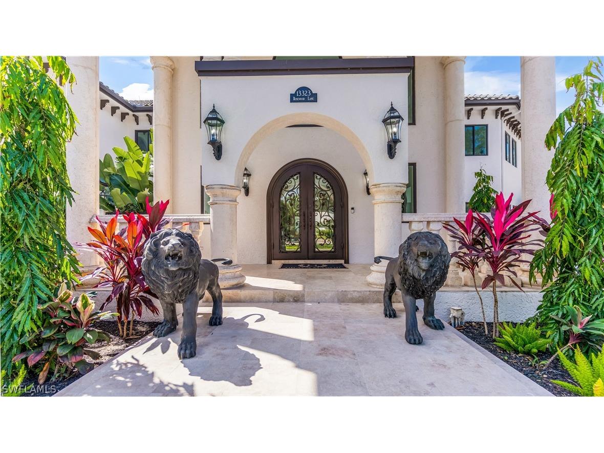 13323 Rosewood Lane Naples FL 34119 226010968 image4