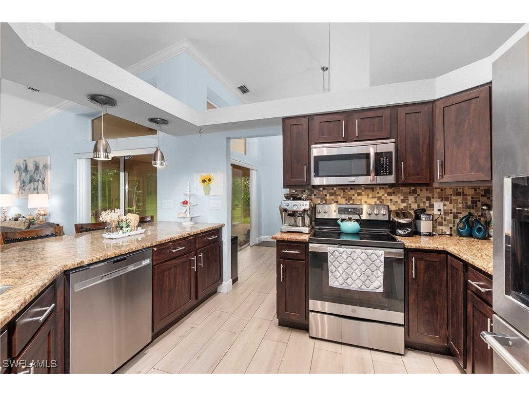 1333 20th Avenue NE Naples FL 34120 225071089 image12