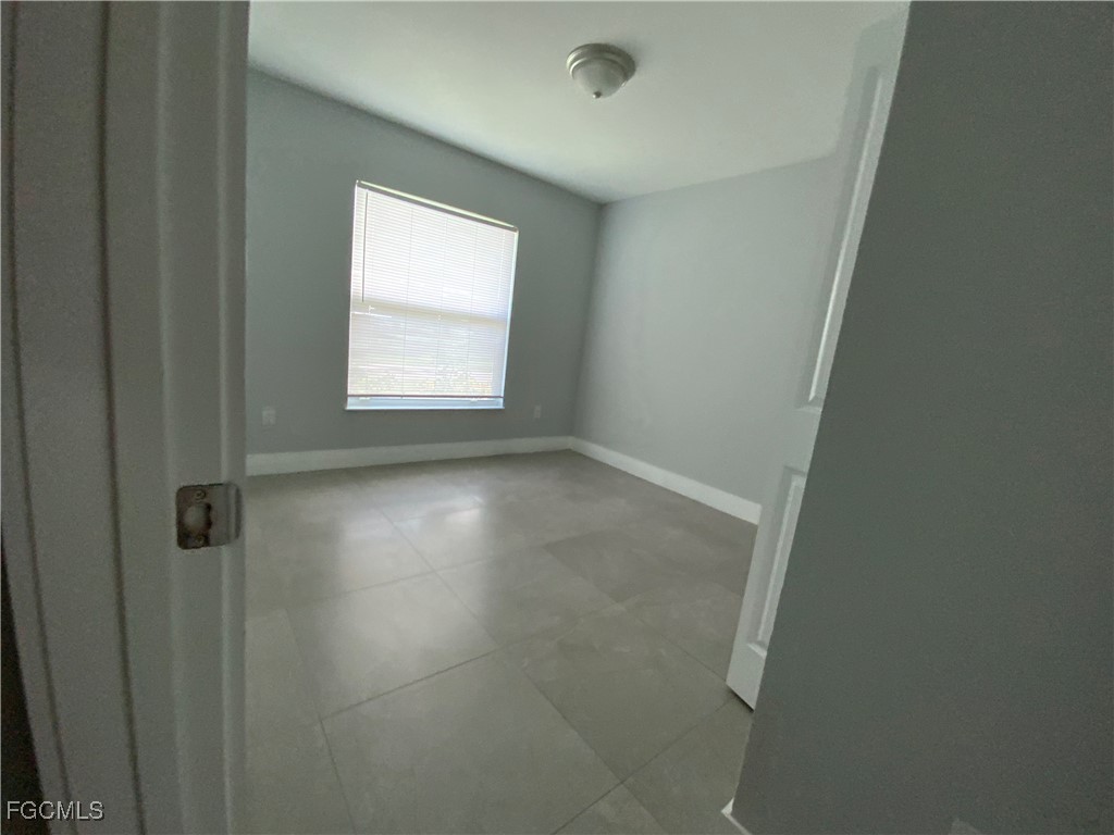 1331/1333 NE 15th Lane Cape Coral FL 33909 2025008219 image15