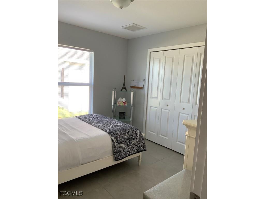 1331/1333 NE 15th Lane Cape Coral FL 33909 2025008219 image16