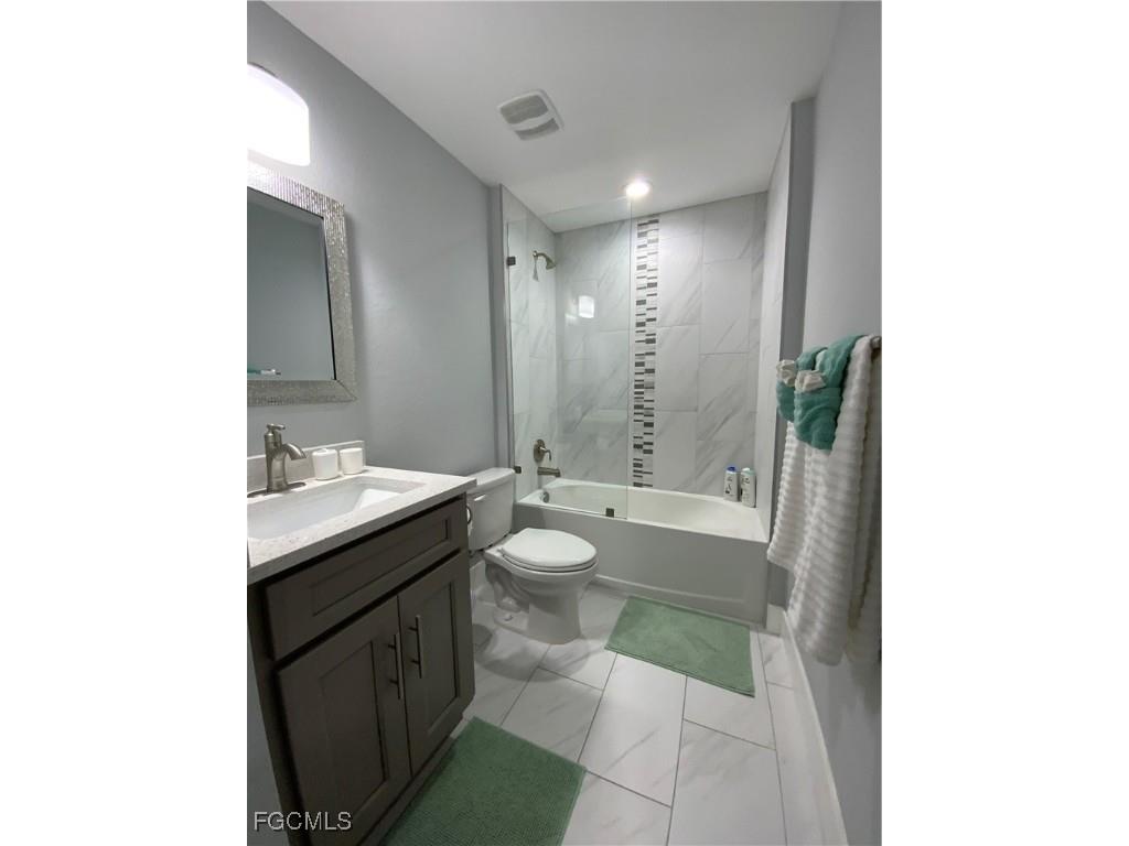 1331/1333 NE 15th Lane Cape Coral FL 33909 2025008219 image17