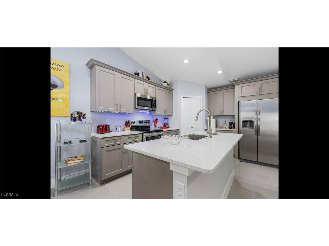 1331/1333 NE 15th Lane Cape Coral FL 33909 2025008219 image24