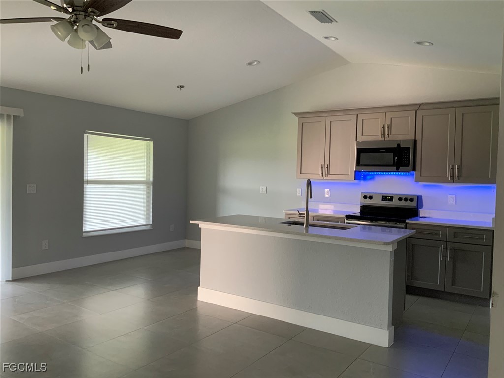 1331/1333 NE 15th Lane Cape Coral FL 33909 2025008219 image7