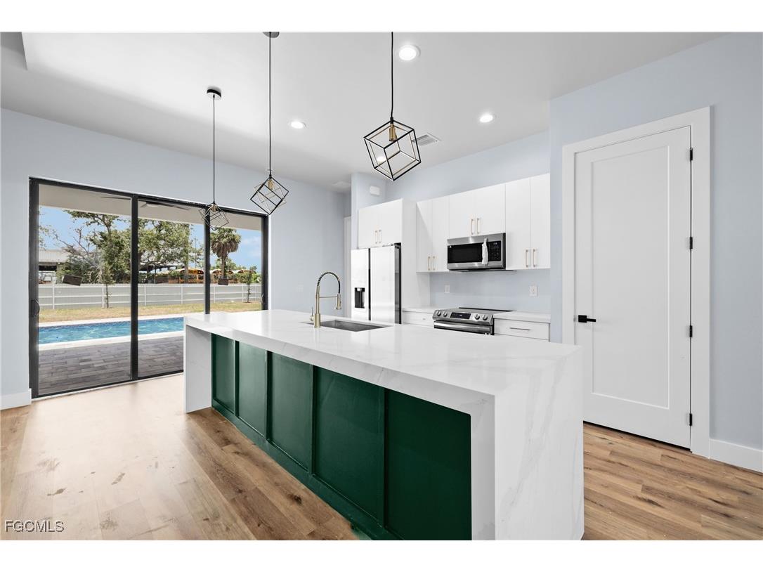 1333 NW 4th Street Cape Coral FL 33993 2025009554 image6