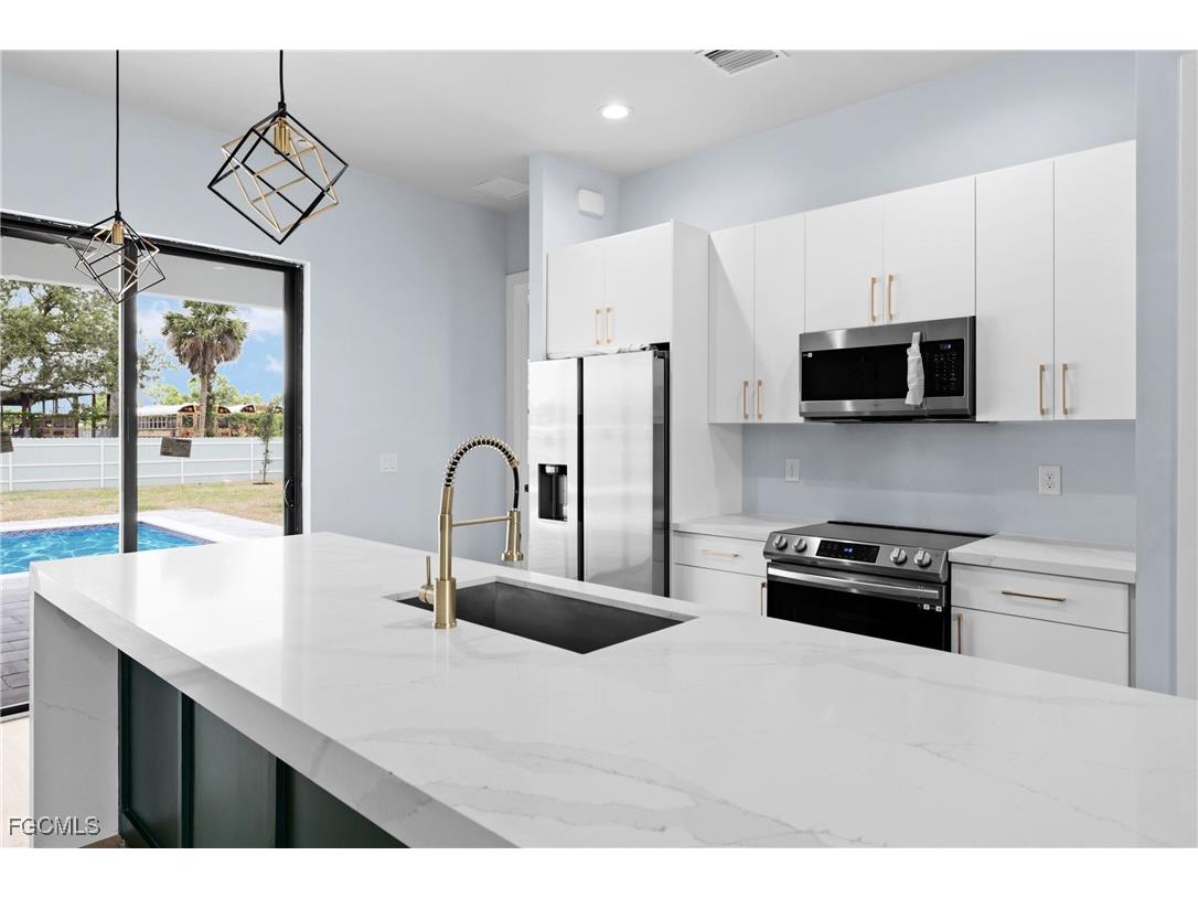 1333 NW 4th Street Cape Coral FL 33993 2025009554 image9