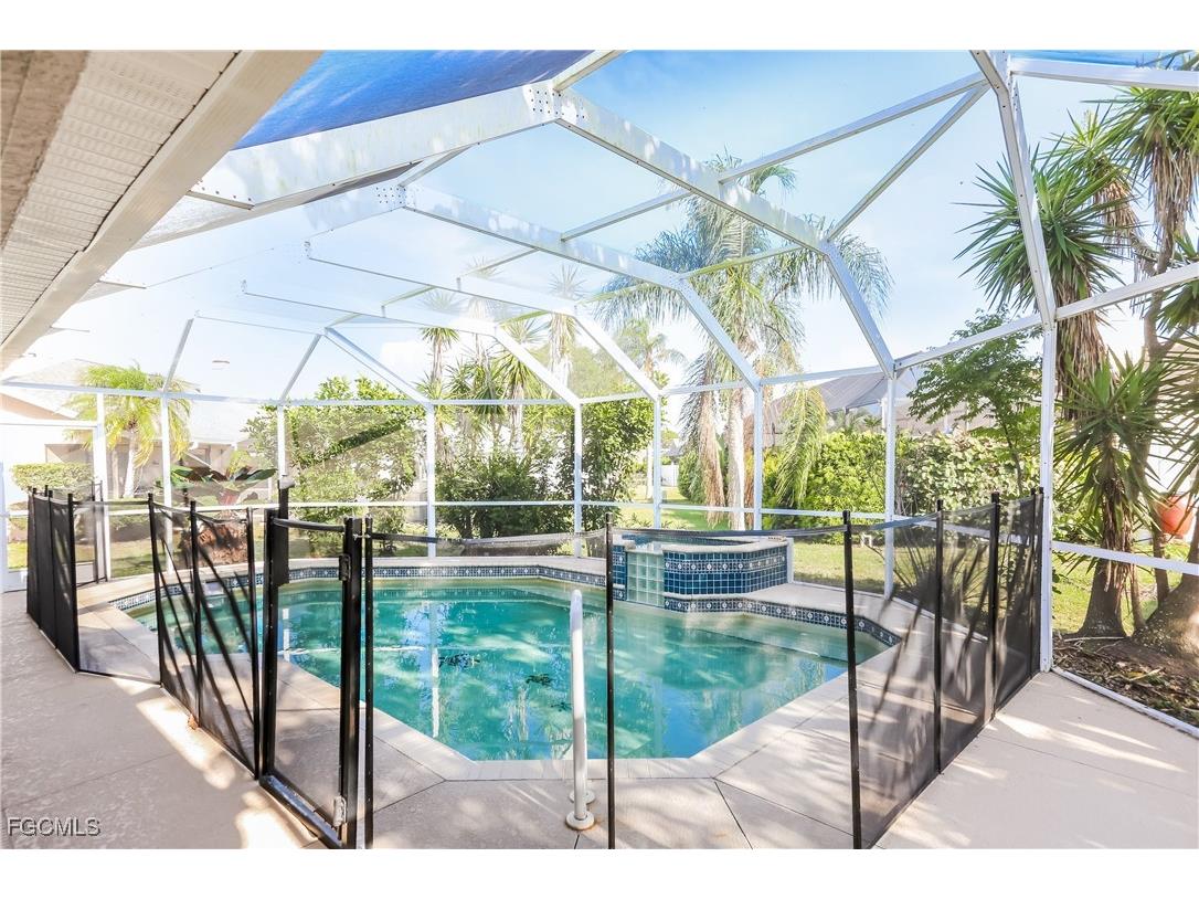 1333 Roosevelt Drive Venice FL 34293 2025005041 image14